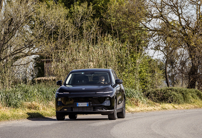 Leapmotor B10 Hybrid EV Life REEV 158kW/215hp