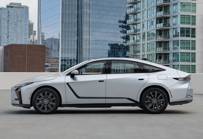 Lexus ES 300h Privilege Line AWD-i