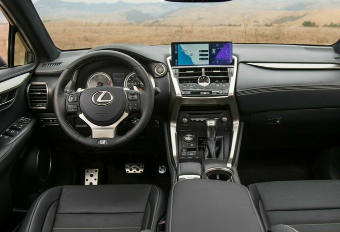 Lexus NX NX 300h Business Line Plus AWD