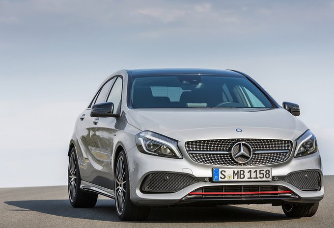 Mercedes-Benz Classe A 5p A 180 BlueEFFICIENCY Style Edition