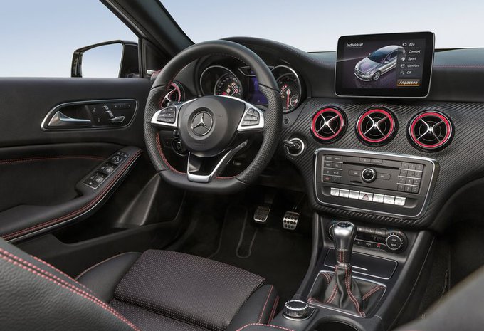 Mercedes-Benz Classe A 5p A 180 BlueEFFICIENCY Style Edition