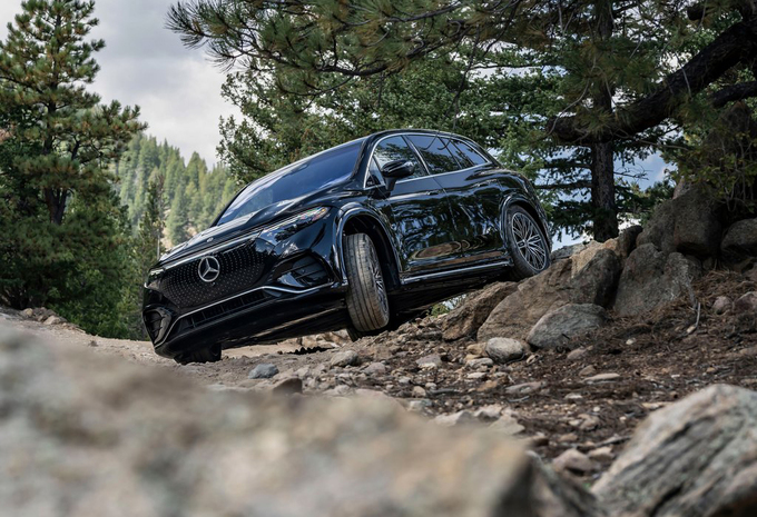 Mercedes-Benz EQS SUV Mercedes-Maybach EQS SUV 680