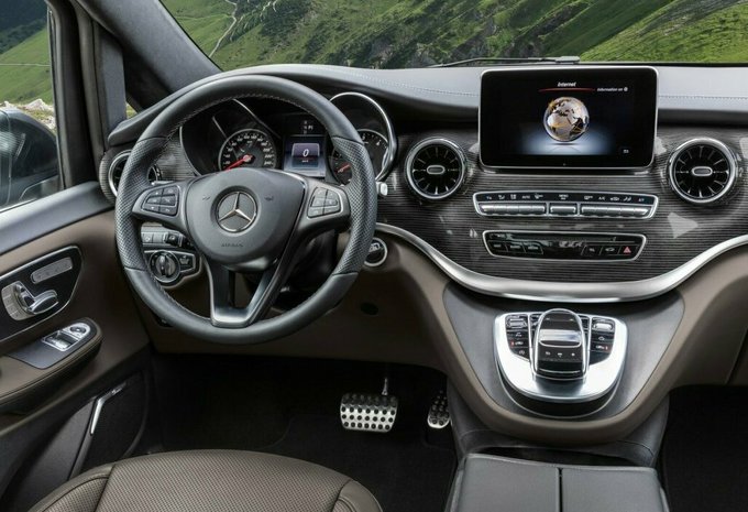 Mercedes-Benz V-Klasse V 200 d A1 4-MATIC 7G-T Avantgarde