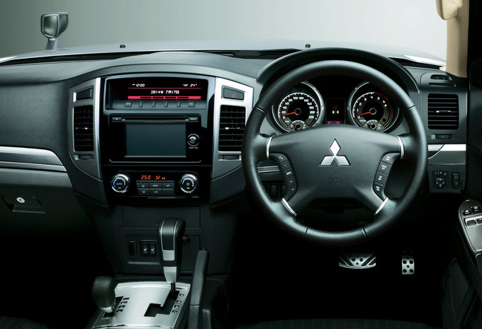 Mitsubishi Pajero 3d 3.2 Di-D Aut. Final Edition