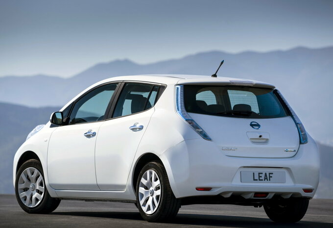 Nissan Leaf Visia Battery leasing
