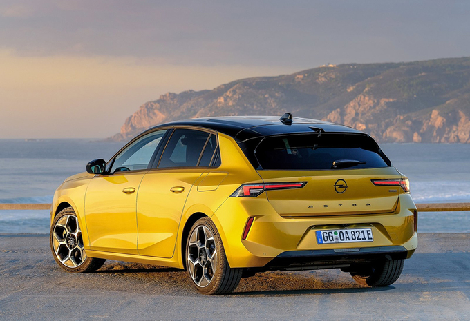 Opel Astra 5d 1.6 Turbo Hybrid 132kW Edition