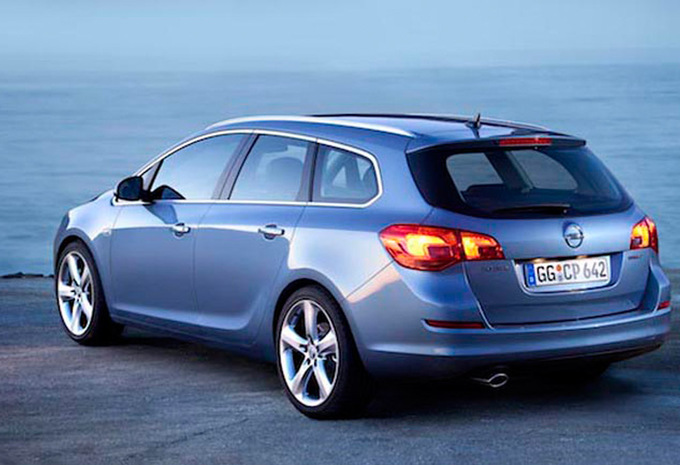 Opel Astra Sports Tourer 1.6 T Cosmo