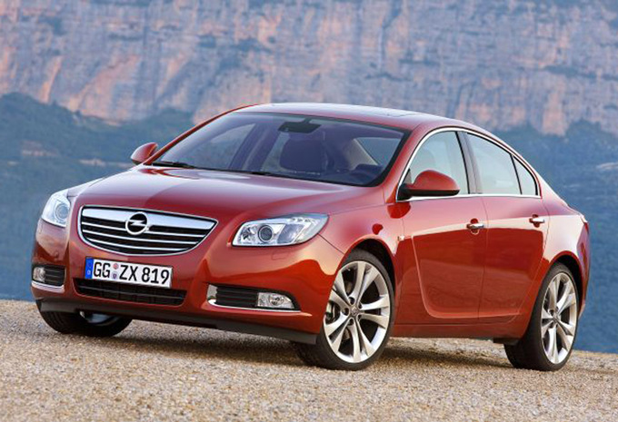 Opel Insignia 4p 1.8 Edition