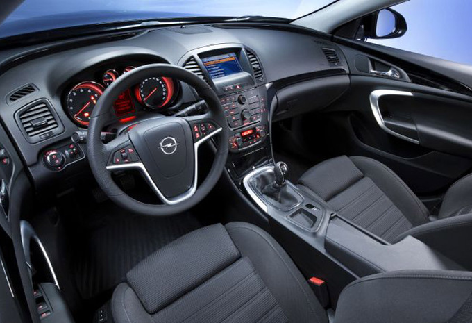Opel Insignia 5p 2.0 CDTI BiTurbo Edition