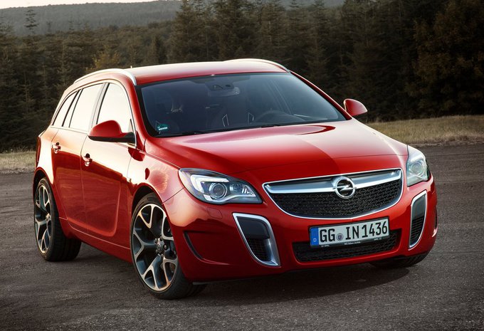 Opel Insignia Sports Tourer 2016 - Modèles et versions