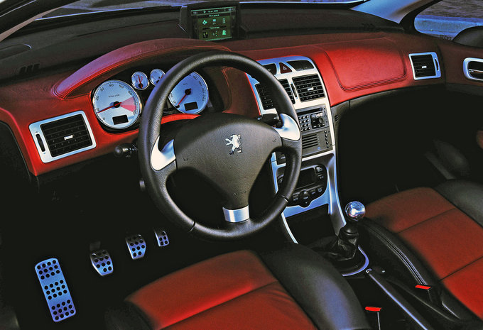 Peugeot 307 CC 2.0 HDi 136 Sport