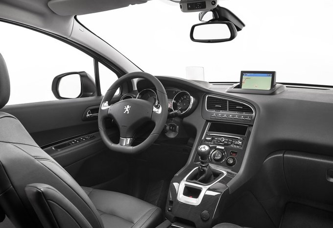 Peugeot 5008 2.0 HDi 120kW Aut. Allure