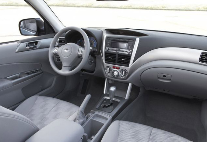 Subaru Forester 2.0 Luxury Plus