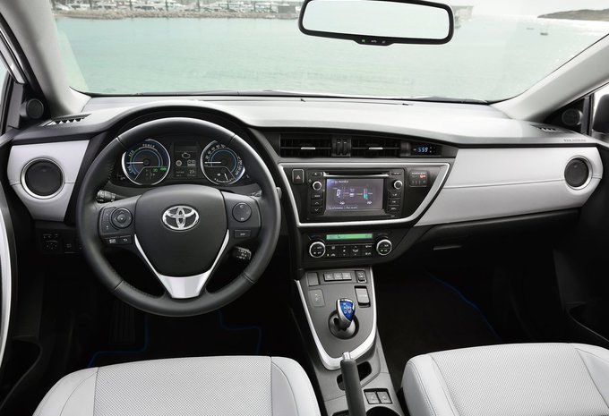 Toyota Auris Touring Sports 1.2 Turbo Lounge Multidrive S