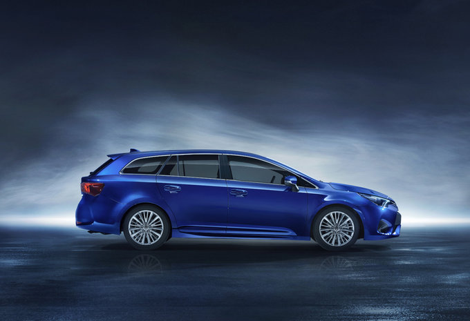 Toyota Avensis Touring Sports 1.6 D-4D 50th Anniversary+