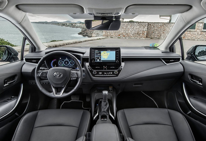 Toyota Corolla Berline 1.8 Hybrid Premium Plus e-CVT