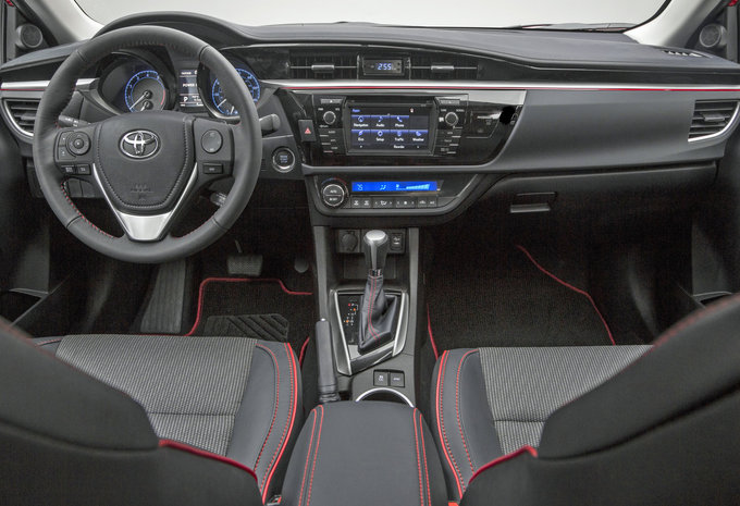 Toyota Corolla Sedan 1.33 Dual VVT-i Comfort