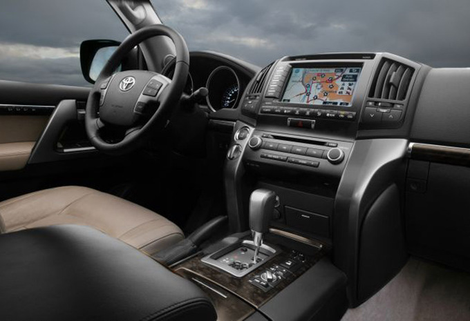 Toyota Land Cruiser V8 4.5 D-4D VIP