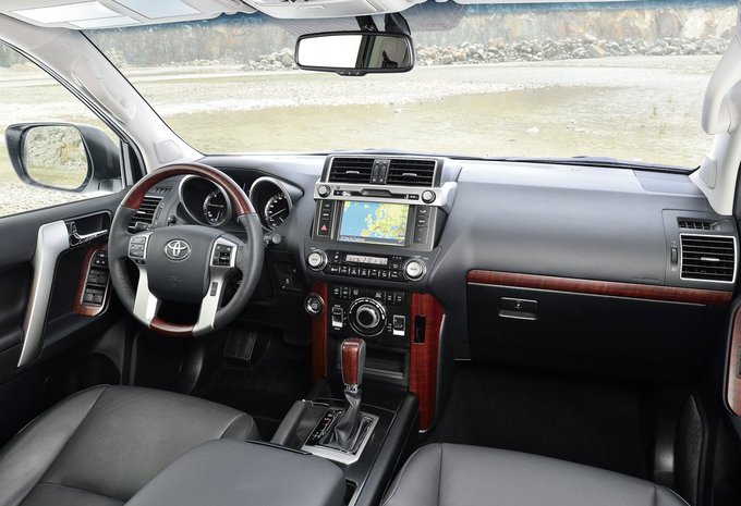 Toyota Land Cruiser 5p 3.0 D-4D Comfort