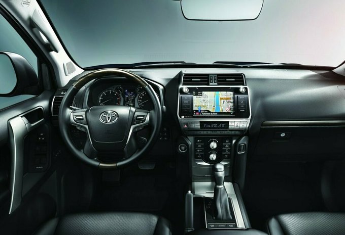 Toyota Land Cruiser 5p 2.8 D-4D Premium Aut.