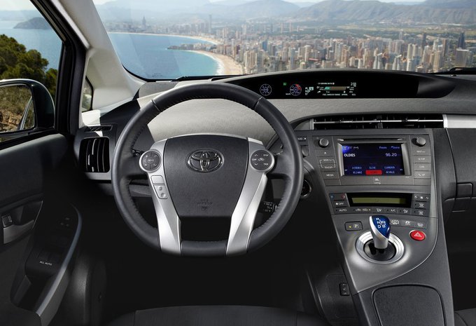Toyota Prius 1.8 VVT-i Hybrid Solar Premium