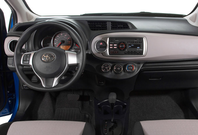 Toyota Yaris 3p 1.0 VVT-i Edition 2013