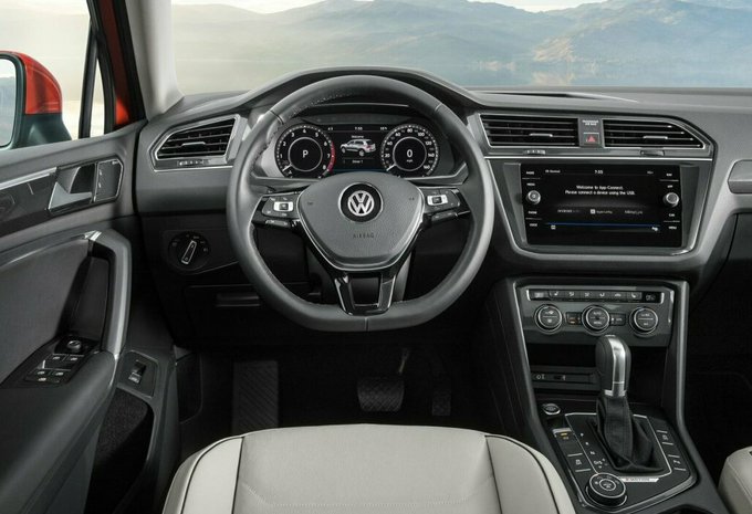 Volkswagen Tiguan Allspace 2.0 TSI DSG7 4WD Platinum