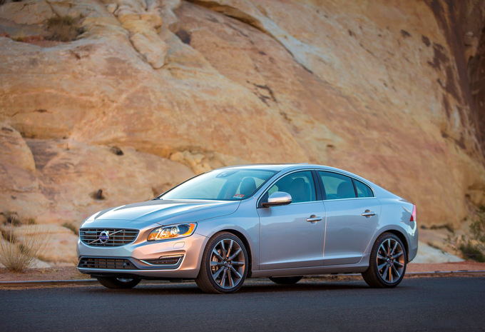 Volvo S60 D5 4WD Geartr. Kinetic R-Design