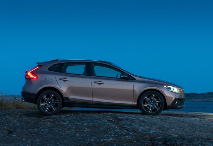 Volvo V40 Cross Country D3 Geartronic Cross Country Black Ed.