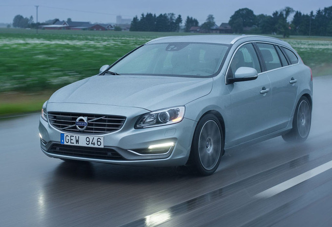 Volvo V60 D4 4x4 Geartronic Kinetic