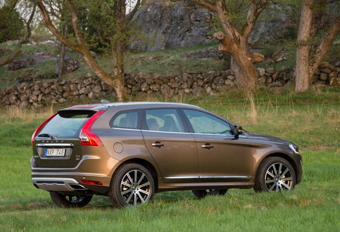 Volvo XC60 D4 120kW 4x4 Geartronic Kinetic R-Design