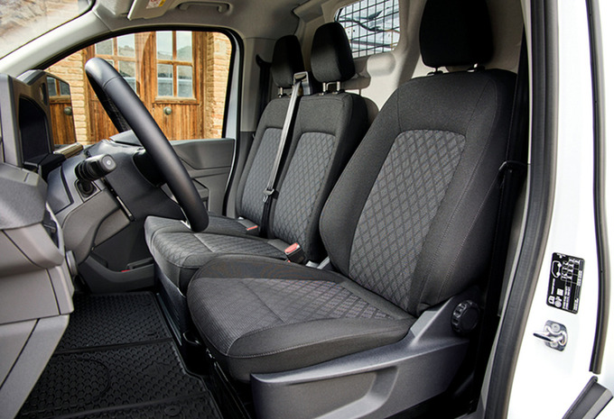 Volkswagen Transporter GBDC eHybrid KWB AUT 171 Kw