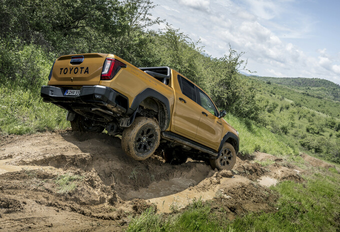 Review Toyota Hilux 2.8 Diesel Hybrid 48V (2026) - eerste test AutoGids 