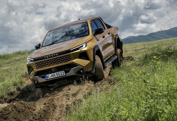 Review Toyota Hilux 2.8 Diesel Hybrid 48V (2026) - eerste test AutoGids 