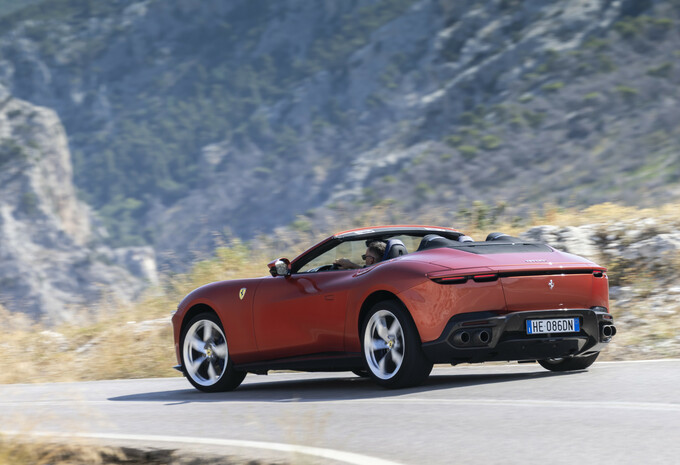 Review Ferrari Amalfi Spider (2026) - eerste test AutoGids