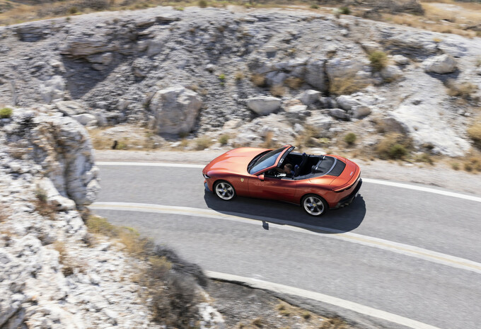 Review Ferrari Amalfi Spider (2026) - eerste test AutoGids