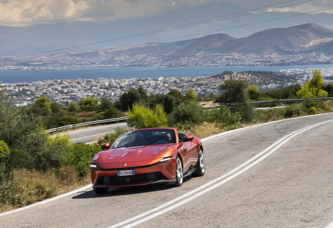 Review Ferrari Amalfi Spider (2026) - eerste test AutoGids