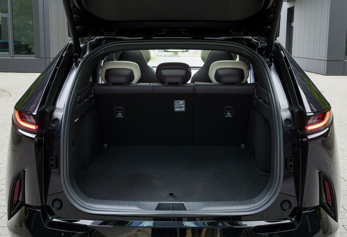 Review Mazda CX-6e (2026) - Goalgetter #16