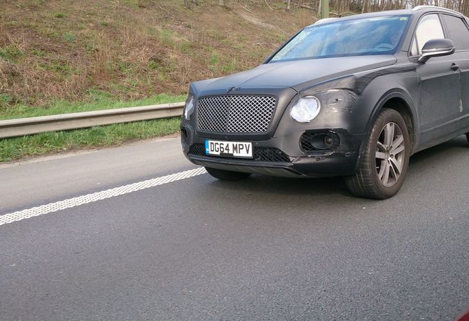 Bentley Bentayga gespot op Belgische wegen #1