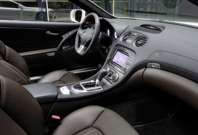 Mercedes SL 63 AMG IWC #5