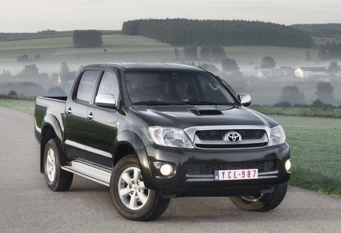 Toyota Hilux 2.5 D-4D #3