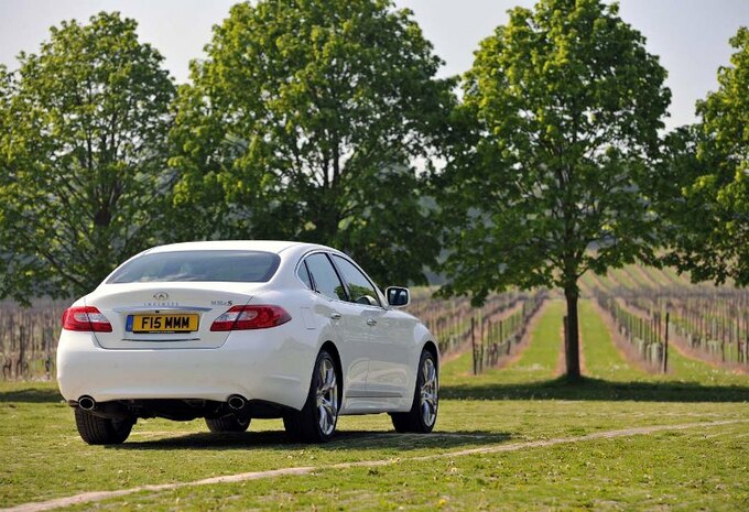 Infiniti M30d #2
