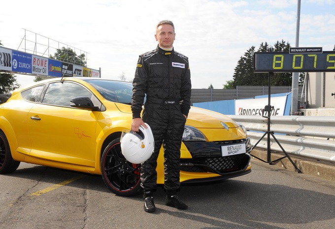 Renault Megane RS Trophy rijdt record #1