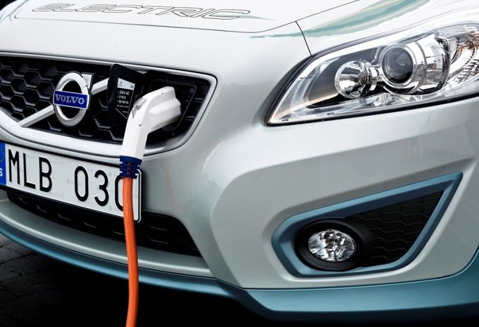 Chargeur rapide intégré Volvo #1