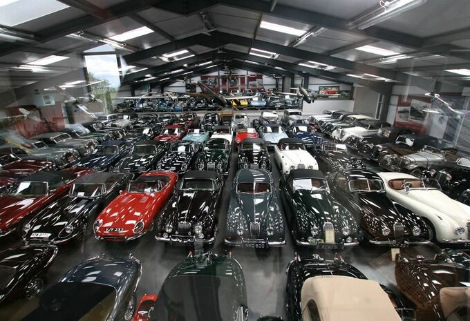 Jaguar a acheté 543 voitures de collection #1