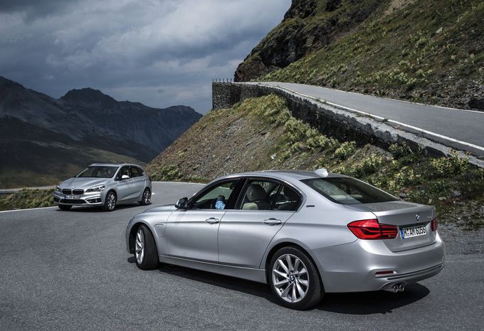 BMW: 2 nieuwe hybrideversies, de 225xe en de 330e #1