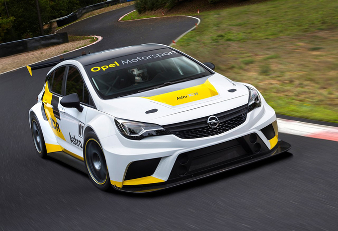Opel Astra TCR: competitiebeest #1
