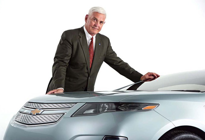Bob Lutz wijst de Piëch-cultuur bij Volkswagen met de vinger #1