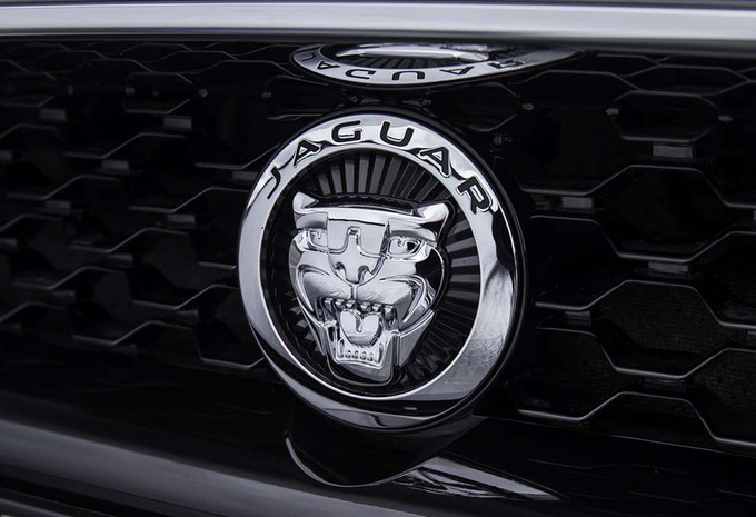 Jaguar bestudeert nieuwe modellen, waaronder XJ #1