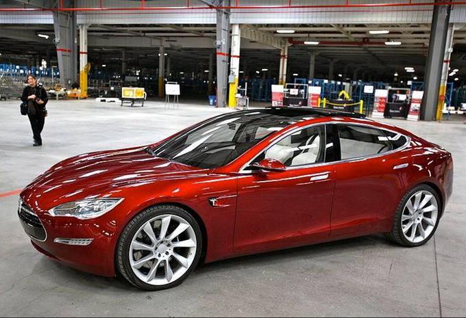 Tesla Model 3 binnenkort onthuld #1